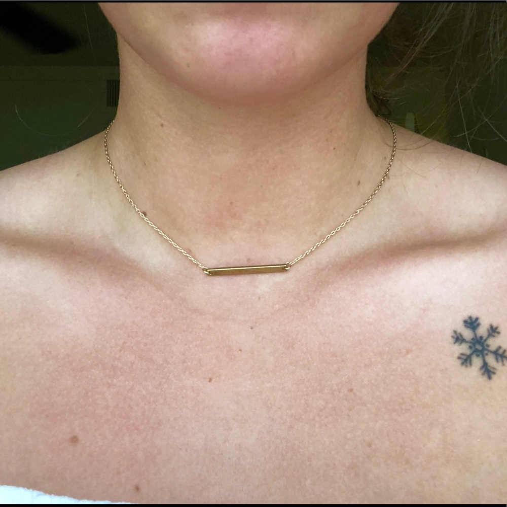 Charming Charlie gold bar necklace